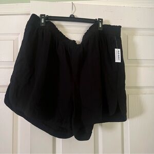 Women’s Old Navy Black High-Waisted Crinkle Gauze Shorts 5-Inch Inseam Size 2X